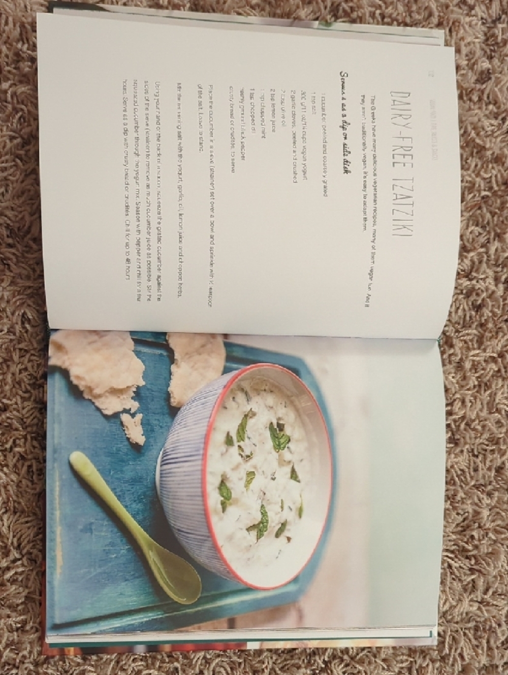 Vegan Recipes & Preparation Cookbook by Saskia Fraser - Green Veggie Cover - Picture 3 of 6